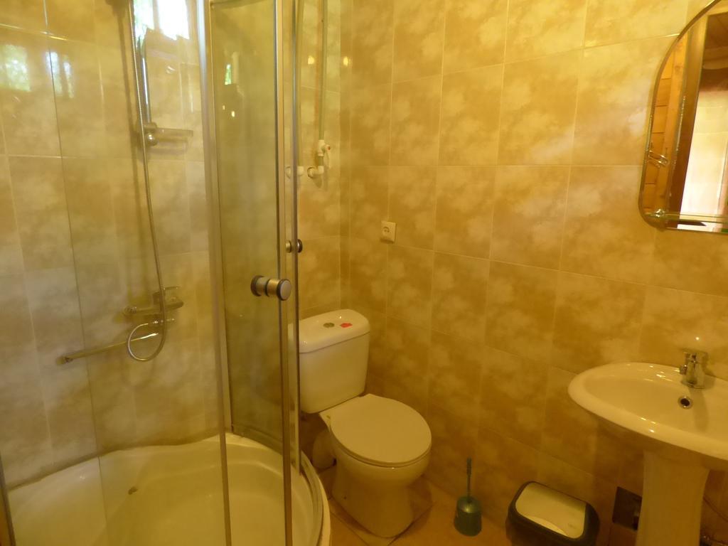 Hotel Hatsvali Mestia Zimmer foto
